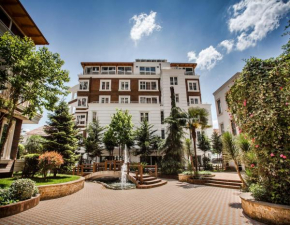 Отель Prestige Hotel Tirana  Тирана